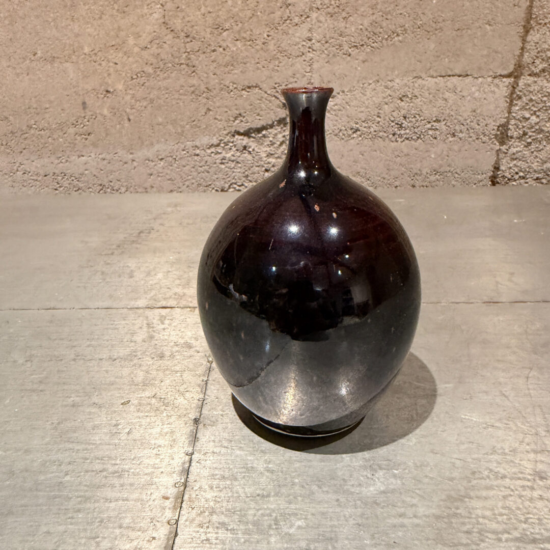 Weed-Pot-Brown-Old-07-26-RR (2 of 2)
