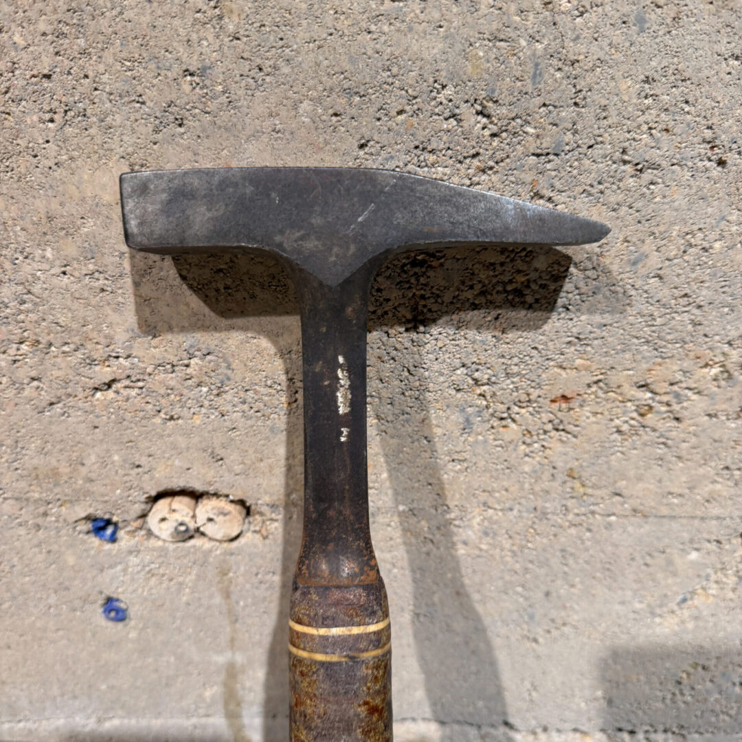 Leather-Handle-Hammer-Flat-05-26-RR (6 of 12)