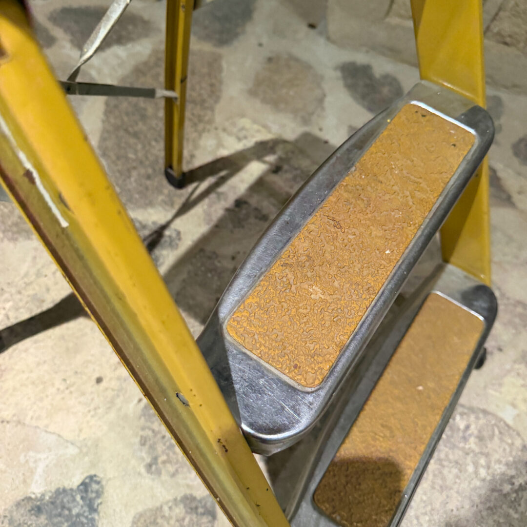 Folding-Step-Stool-Ladder-06-26-RR (8 of 11)