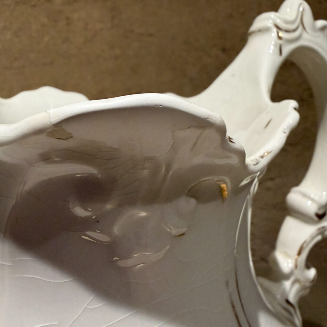 Francaise-La-Porcelain-Water-Pitcher-07-26-RR (8 of 13)