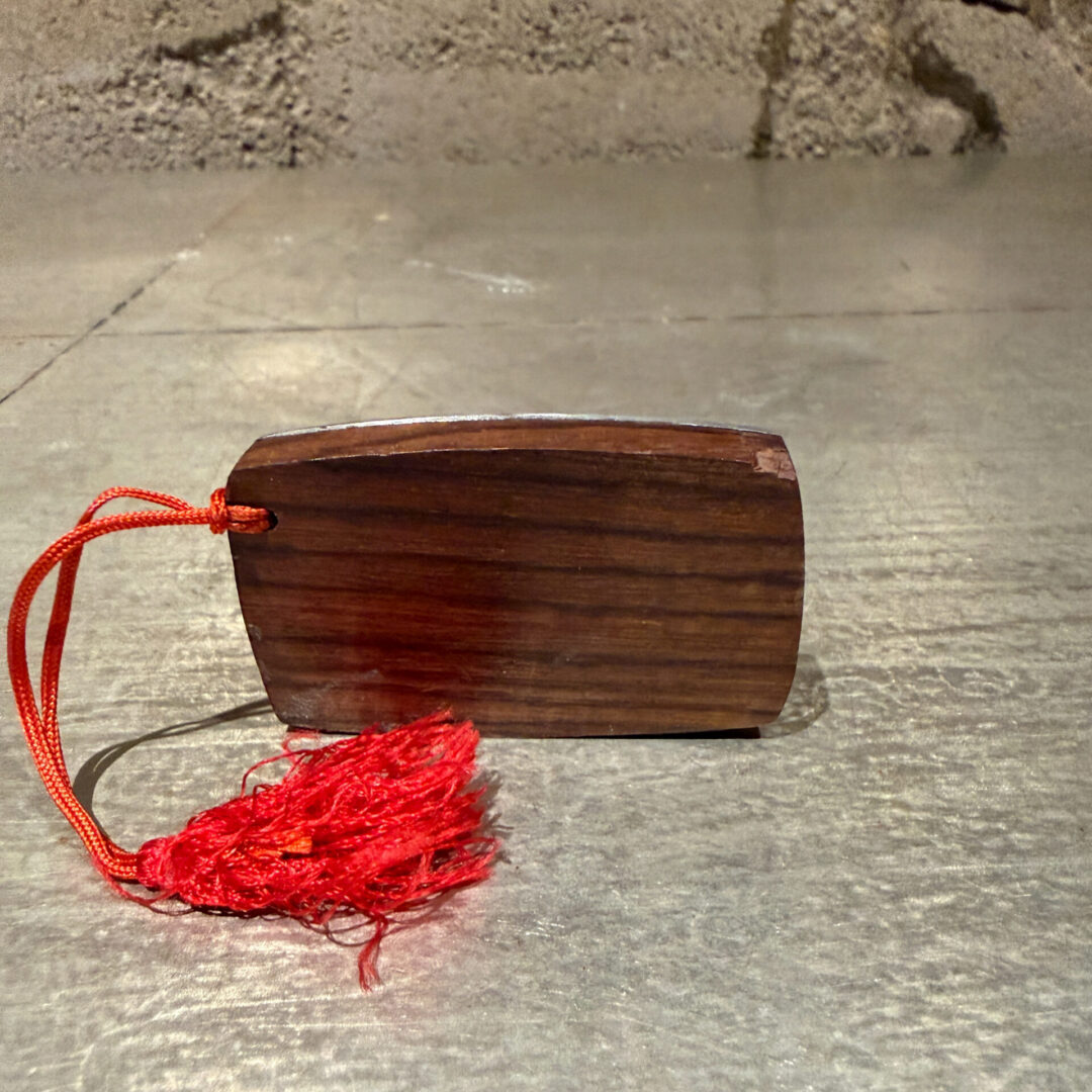 Wood-Stainless-Bottle-Opener-08-26 (6 of 9)