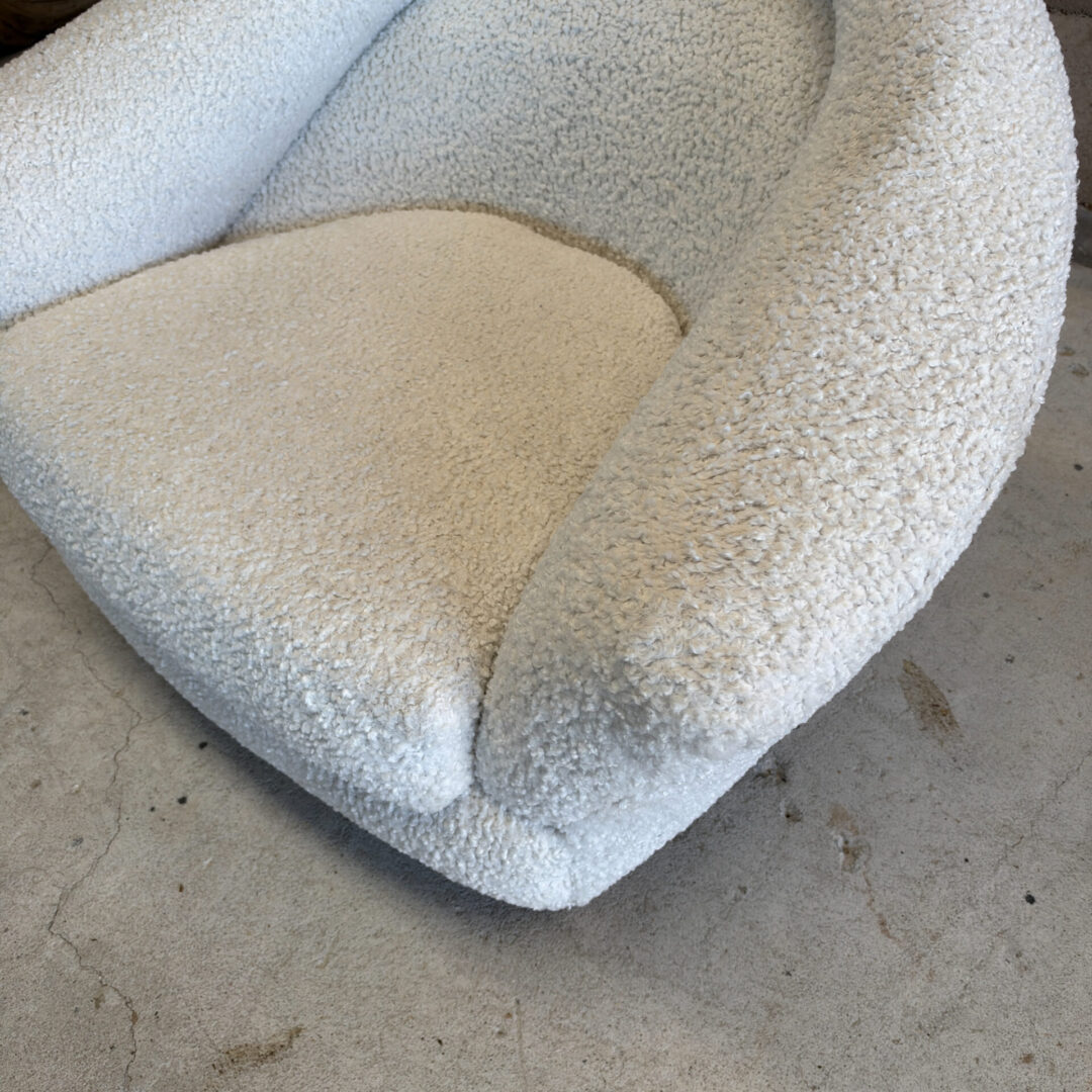White-French-Polar-Chairs-Old-PL-10-26 (4 of 14)